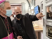 Archbishop Georg Gänswein at the exposition in Rome.